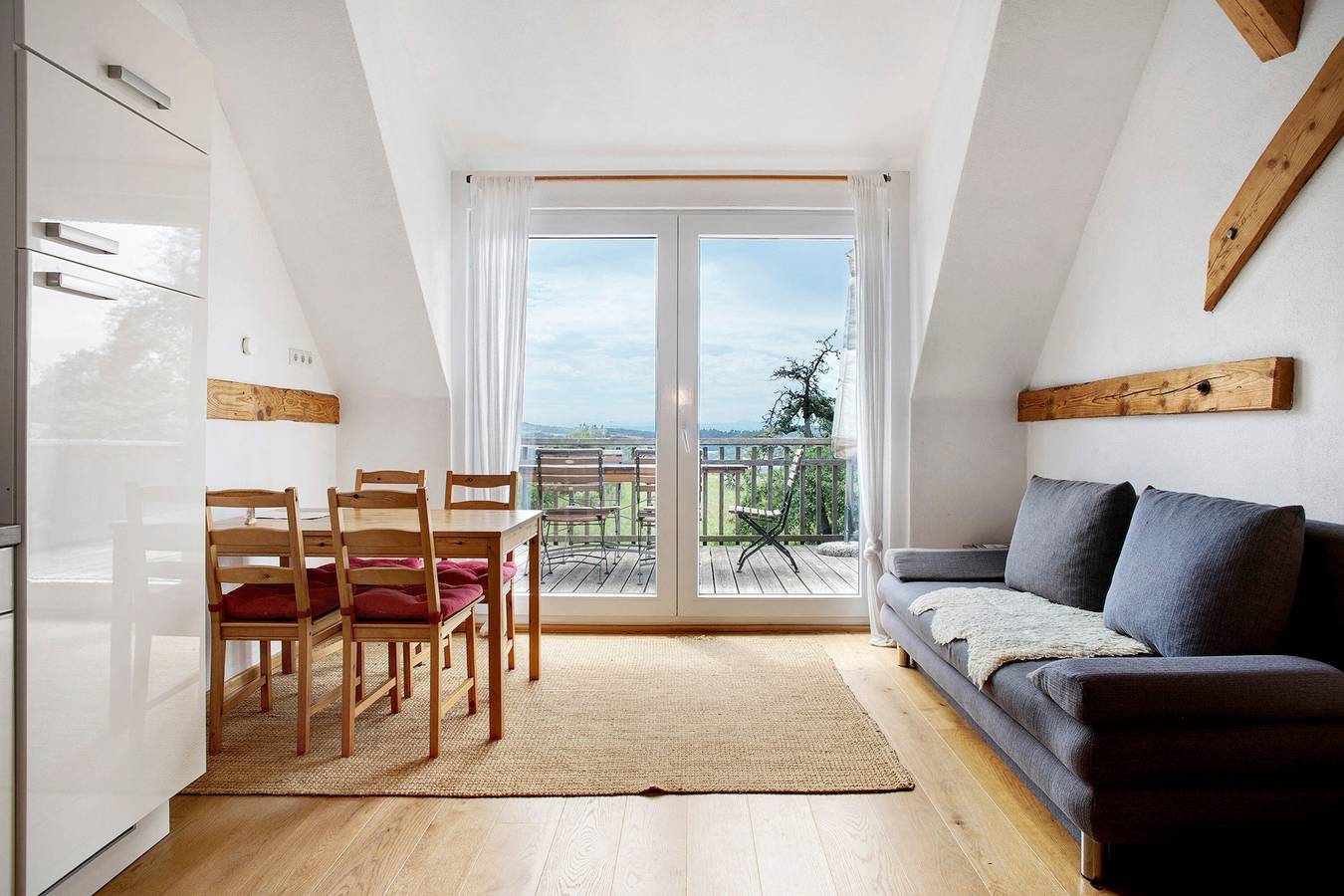Ganze Wohnung, 'Die Mittlere Ferienwohnung, 45qm' mit großem Südbalkon in Deggenhausertal, Region Bodensee-Oberschwaben