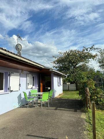 Gîte pour 2 personnes, avec jardin et piscine dans Munchhouse