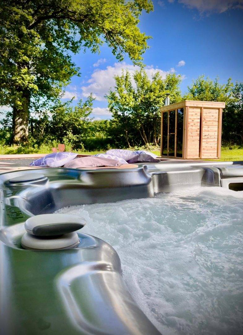 Gîte La Parenthèse, pour 2, avec spa et sauna in Saint-Fargeau, Région d'Auxerre