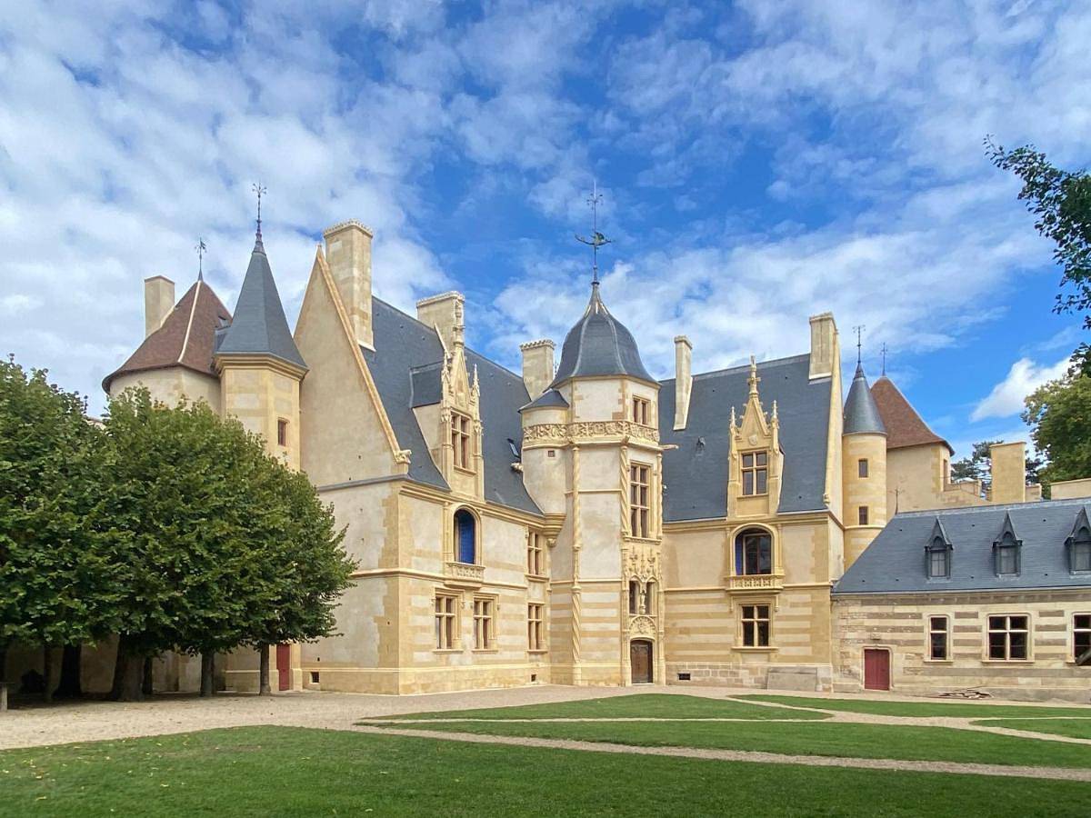 Château d'Ainay-le-Vieil in Ainay-le-Vieil, Saint-Amand-Montrond