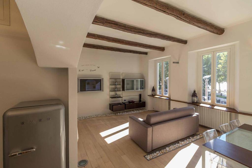 Apartamento entero, Lungolago Holiday Home - Affitti Brevi Italia in Lecco, Alpes de Bérgamo Occidental