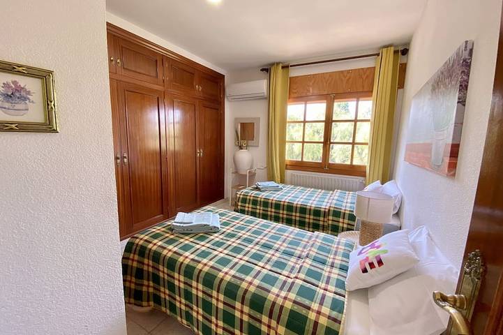 Magnifica Villa 5 Bed La Font with private pool in San Juan de Alicante, Costa Blanca