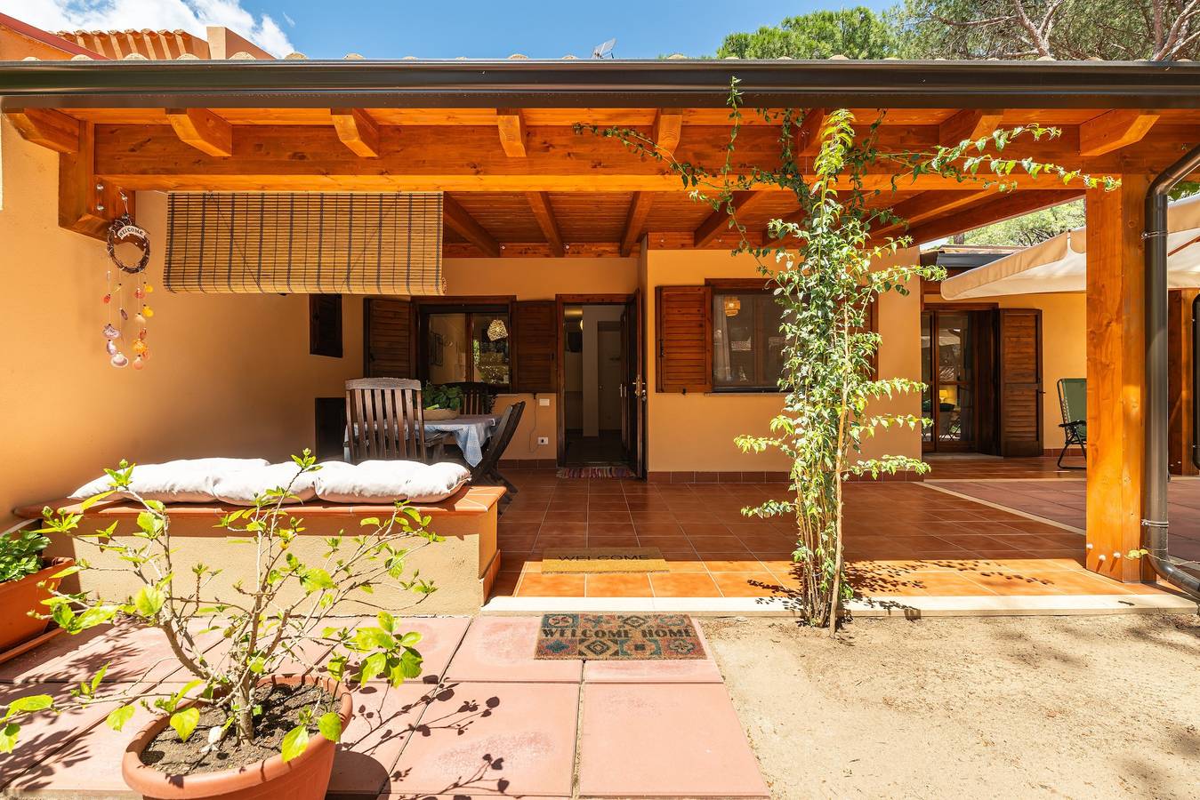 Ferienhaus 'Villetta Pineta' mit privatem Garten in Santa Margherita di Pula, Pula und Umgebung