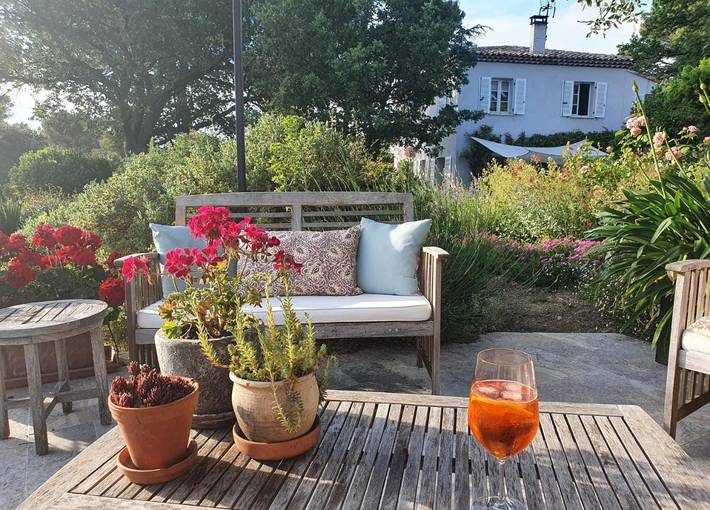 Chambre d’hôte pour 2 personnes, avec jardin et vue ainsi que terrasse et piscine à Aix-en-Provence - 4