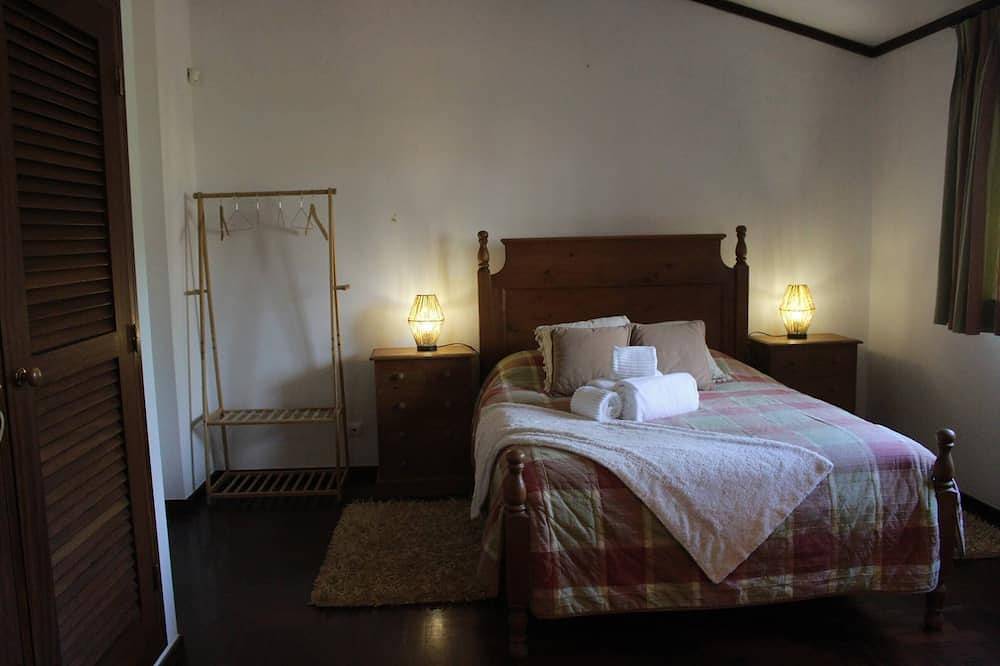 R3 - Miravillas in Mira (Coimbra), Coimbra Distrikt