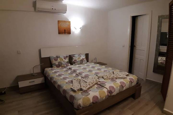 Entire apartment, 30m to the beach and pool! directly on the Cala Gran! Private beach access! 1-4pers. in Cala d'Or, Santanyí