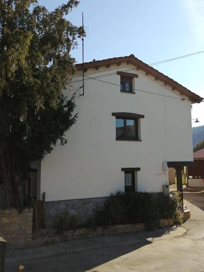 Three-Bedroom House in Ceceda, Nava