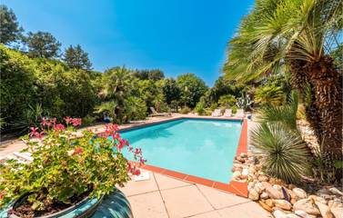 Gîte pour 3 personnes, avec terrasse et piscine à Mudaison