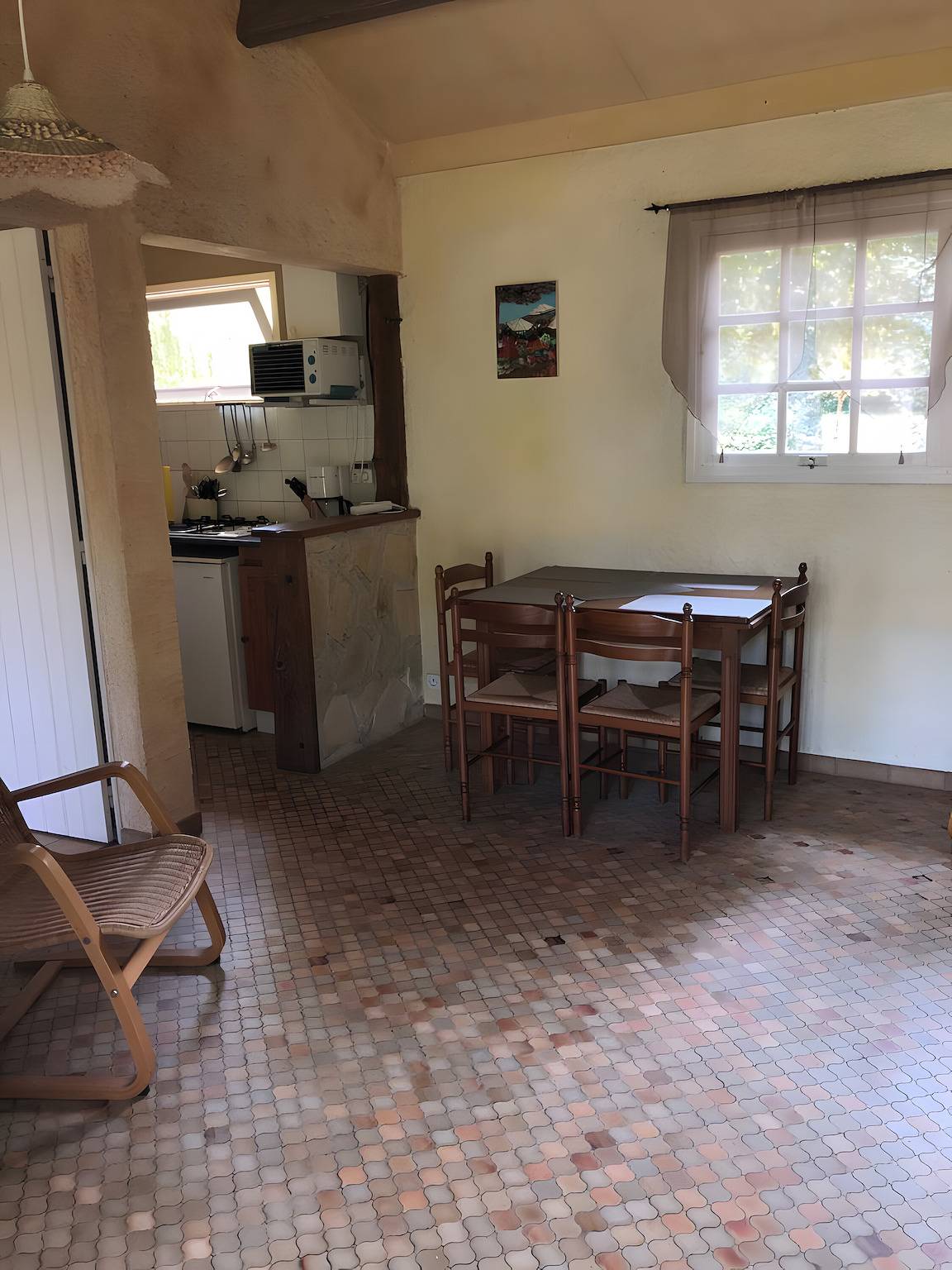 Vakantiehuis 'Le Lavoir' met Gedeeld Zwembad, Privé Terras en Gemeenschappelijke Tuin in Varaignes, Regionaal Natuurpark van de Perigord-Limousin