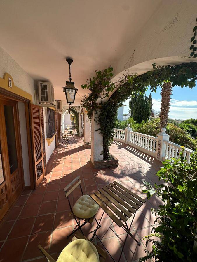 Chambre d’hôte pour 4 personnes, avec vue ainsi que jardin et piscine à Mijas - 3