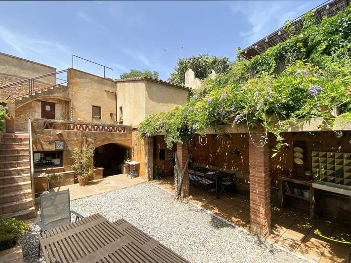 Casa rural para 8 personas, con vistas y terraza en Baix Empordà - 3