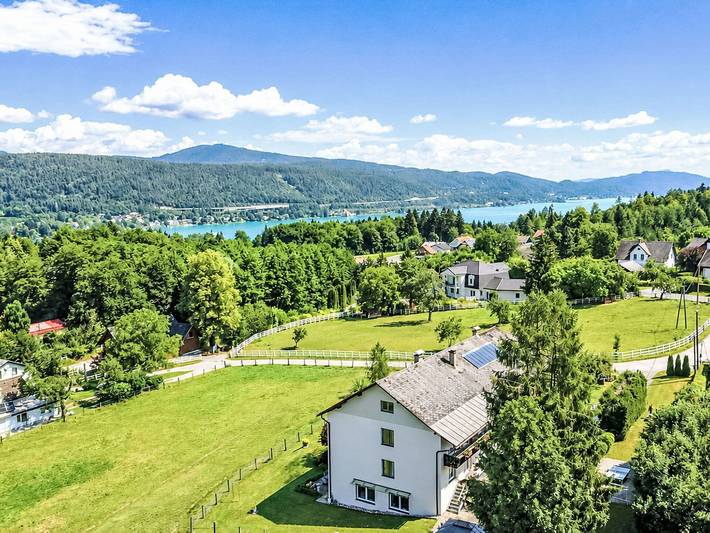 Ferienwohnung für 4 Personen, mit Balkon und Garten am Wörthersee