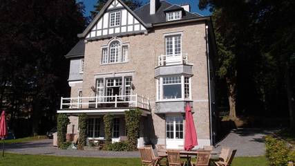 Ferienhaus für 9 Personen, mit Terrasse und Seeblick sowie Garten und Sauna in Spa