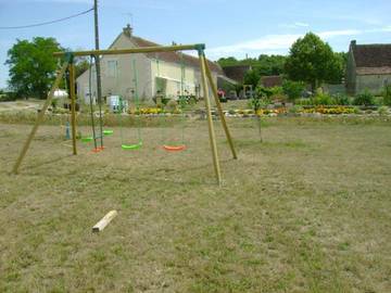 Gîte pour 6 personnes, avec jardin et terrasse à Chédigny