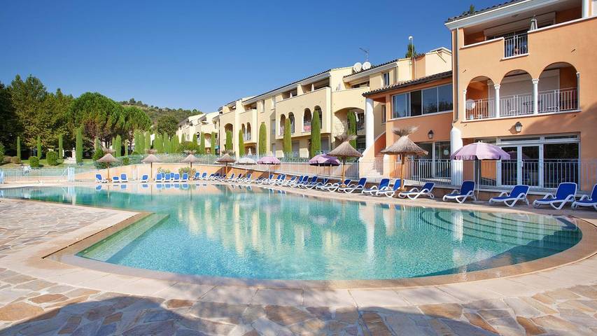 Ferienwohnung für 8 Personen, mit Sauna und Balkon/Terrasse sowie Terrasse und Pool, mit Haustier - 1