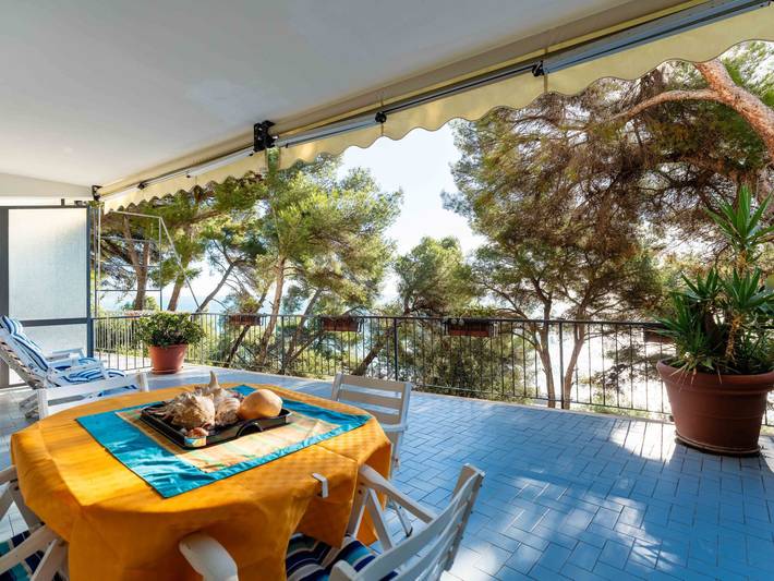 Appartamento per 4 persone, con Balcone e Panorama a Cervo (Liguria)