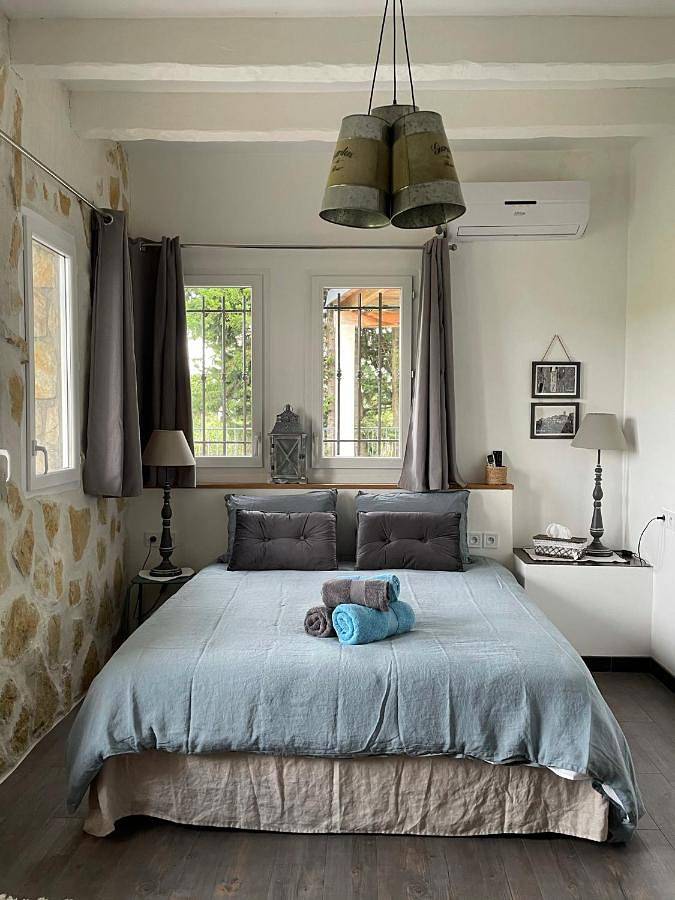 Chambre d’hôte pour 3 personnes, avec vue ainsi que piscine et jardin à Vence - 4