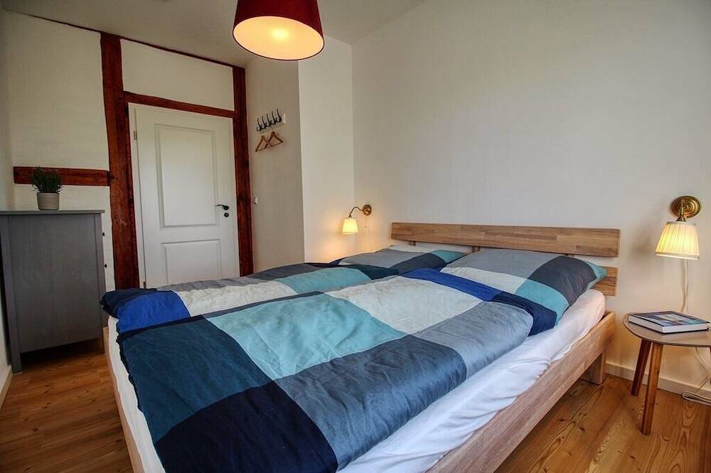 Ganze Wohnung, Große Wohnung im Ferienhaus Makrele von 1877 in Sundhagen, Stralsund Umland