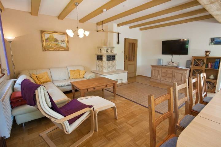 Ferienhaus für 19 Personen, mit Balkon und Whirlpool sowie Garten in Weiler-Simmerberg - 4