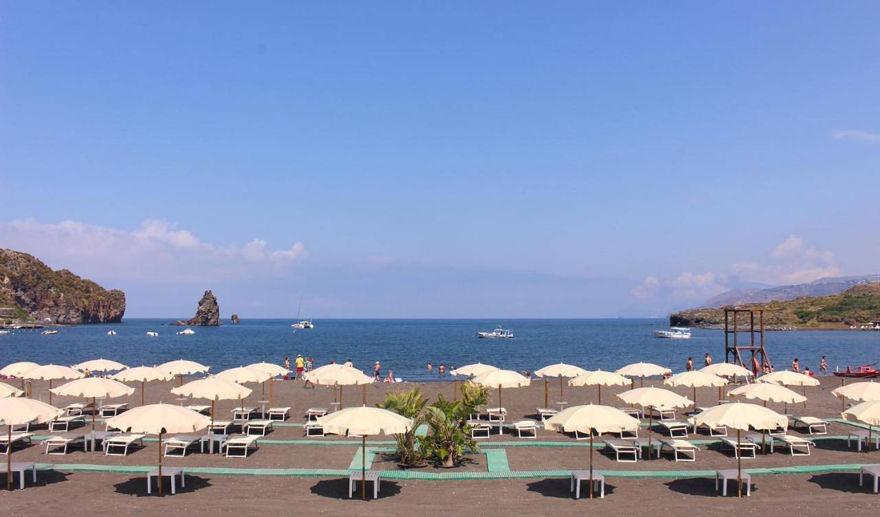 Les Sables Noirs & Spa in Spiaggia delle Sabbie Nere, Vulcano