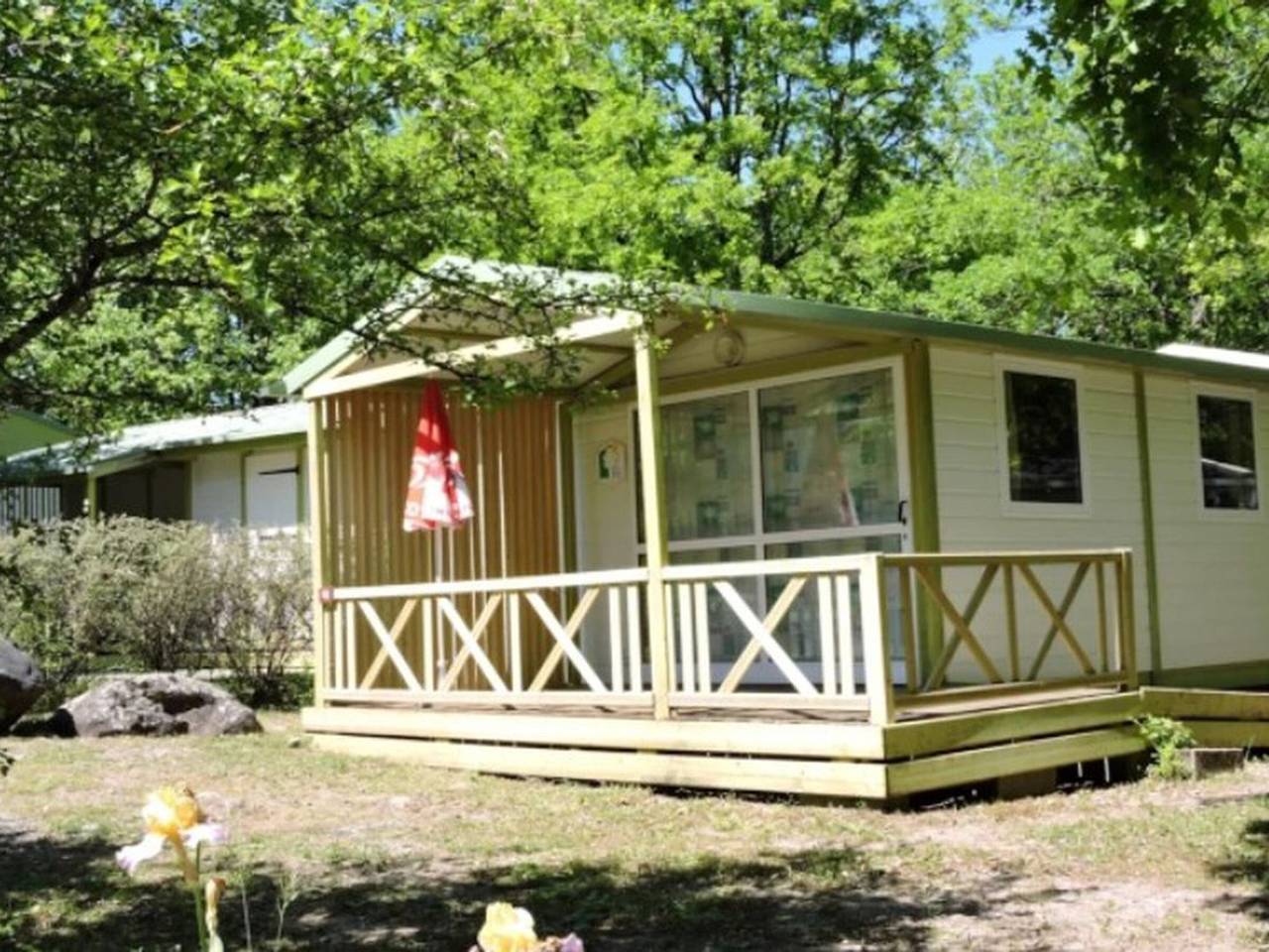 Chalet Pmr avec Terrasse à Neffes in Neffes, Région de Gap