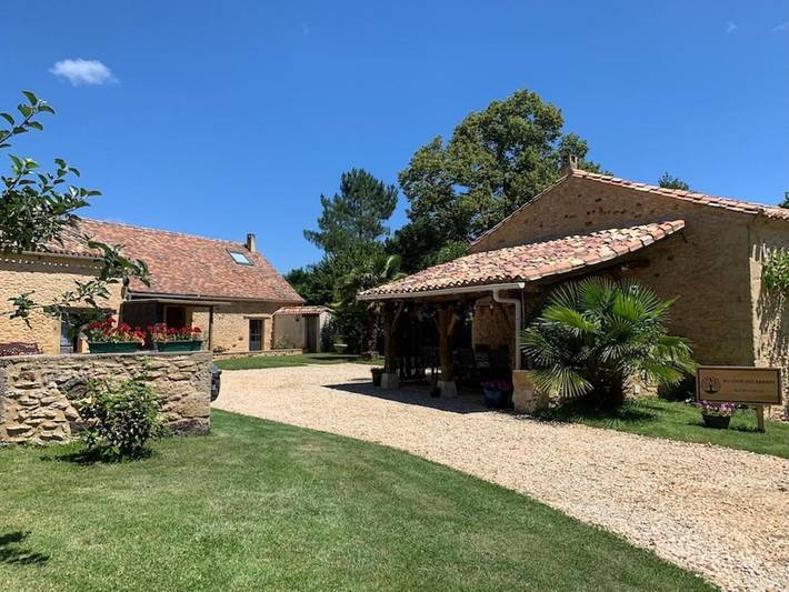 Location de vacances pour 4 personnes, avec piscine à Biron