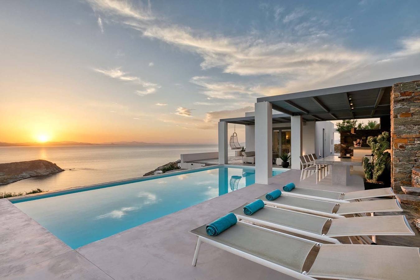 Endearing Kea Villa | Villa Granger | 4 Bedrooms | Breathtaking Sea Views | Private Outdoor Infinity Pool | Shaded Outdoor Dining Area | Private Garden | Pet Friendly | Akrotiri in Kea