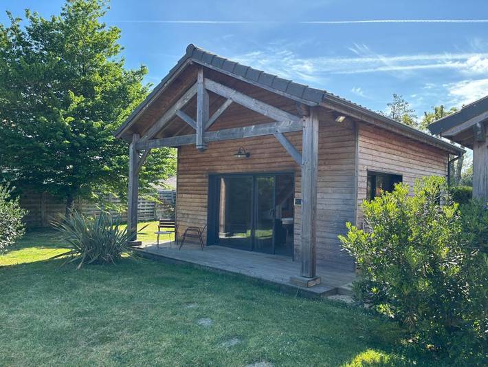 Gîte pour 6 personnes, avec piscine et jardin, animaux acceptés à Saint-Aubin-de-Médoc - 2