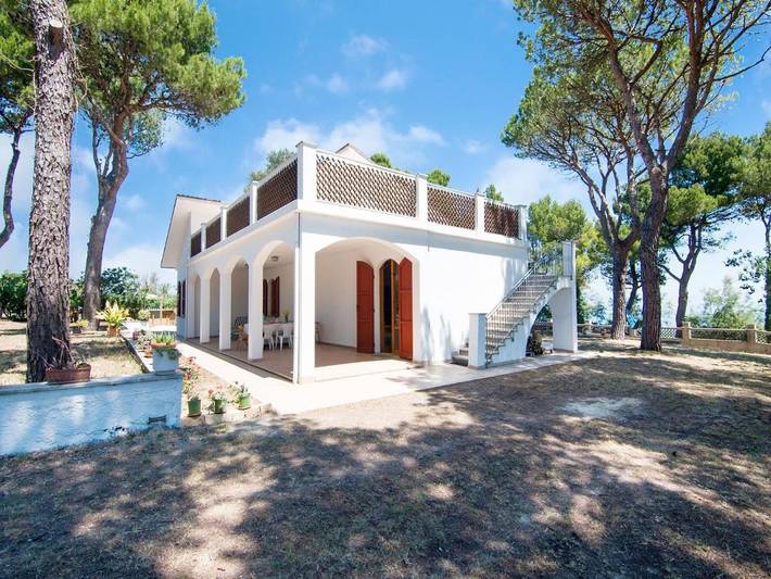 Casa vacanza per 8 persone, con giardino e piscina, con animali domestici - 1