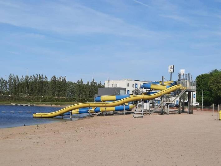Location de vacances pour 7 personnes, avec bassin pour enfant et jardin ainsi que vue sur le lac et vue à Jabbeke - 3