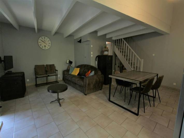 Location de vacances pour 4 personnes, avec piscine ainsi que terrasse et jardin, adapté aux familles dans Marcoux - 2