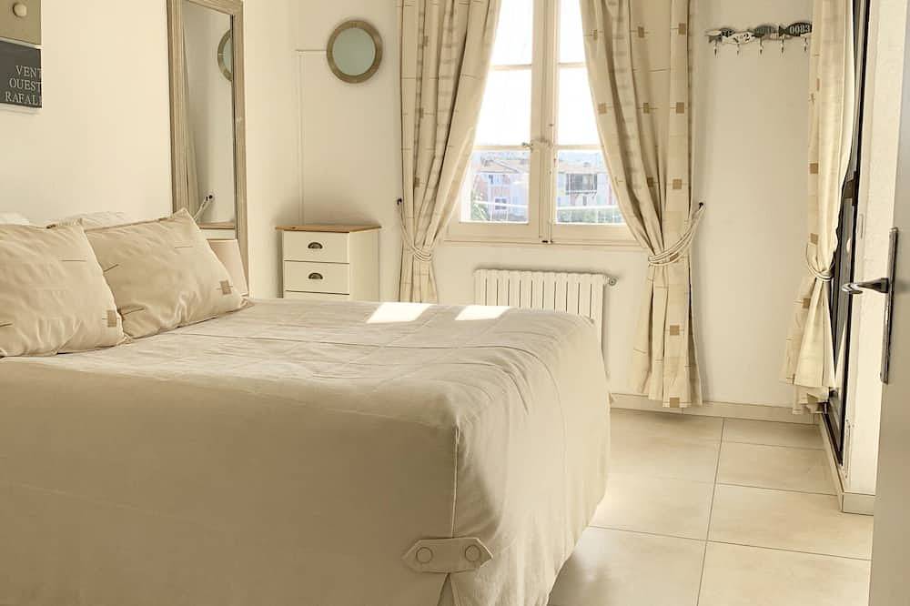 Apartamento entero, Apartamento con vista al canal en Port Grimaud cerca de St Tropez in Port Grimaud, Grimaud