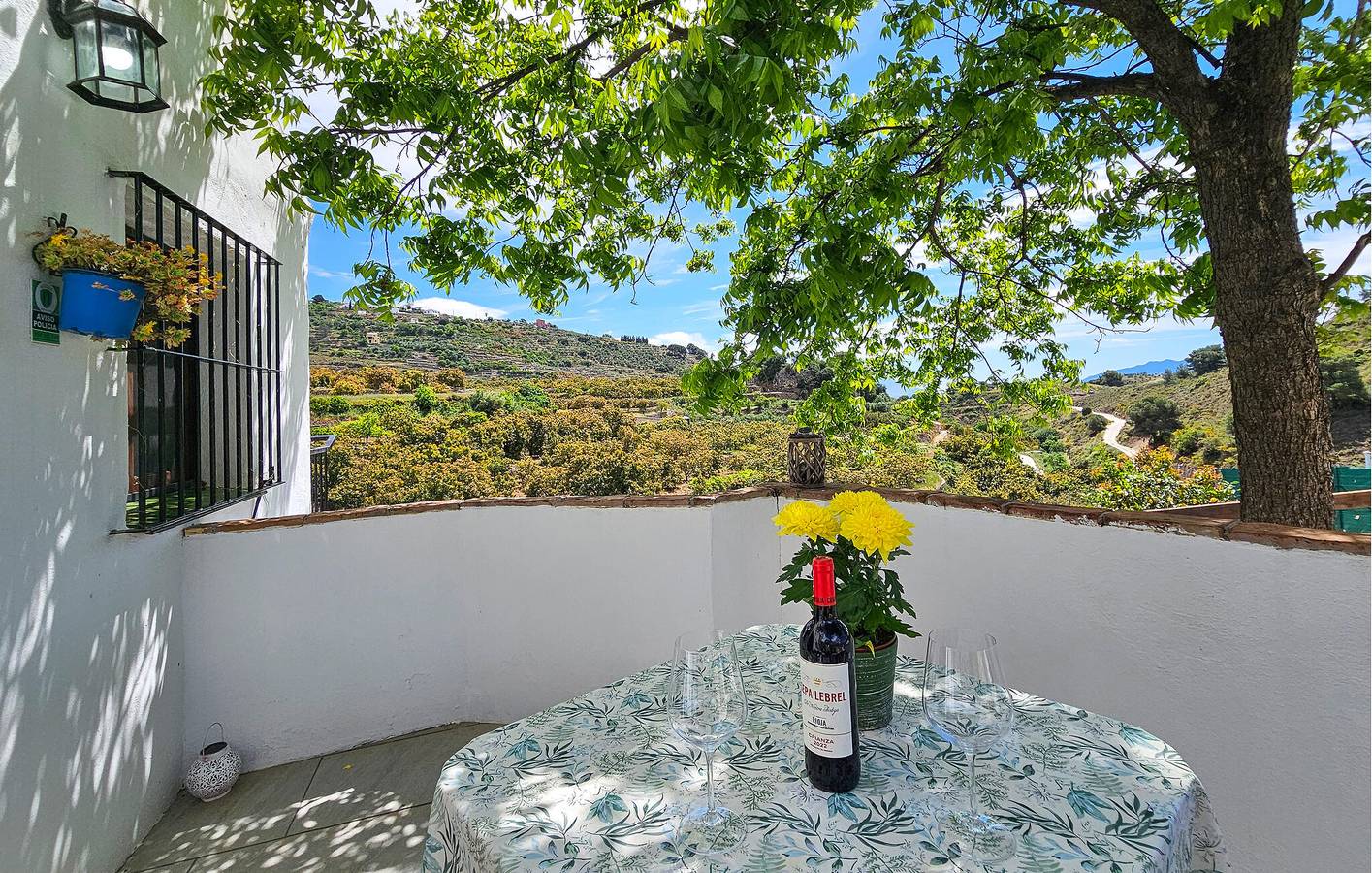 Encantador apartamento con piscina y terraza cerca de los lugares de interés de Yunquera in Yunquera, Sierra de las Nieves