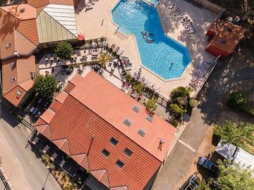 Camping pour 8 personnes, avec bassin pour enfant, animaux acceptés à Bretignolles-sur-Mer