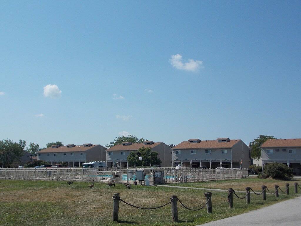 Ganze Wohnung, Jo's Escape 2 Schlafzimmer, 2 Bäder Wohnung in Eriesee