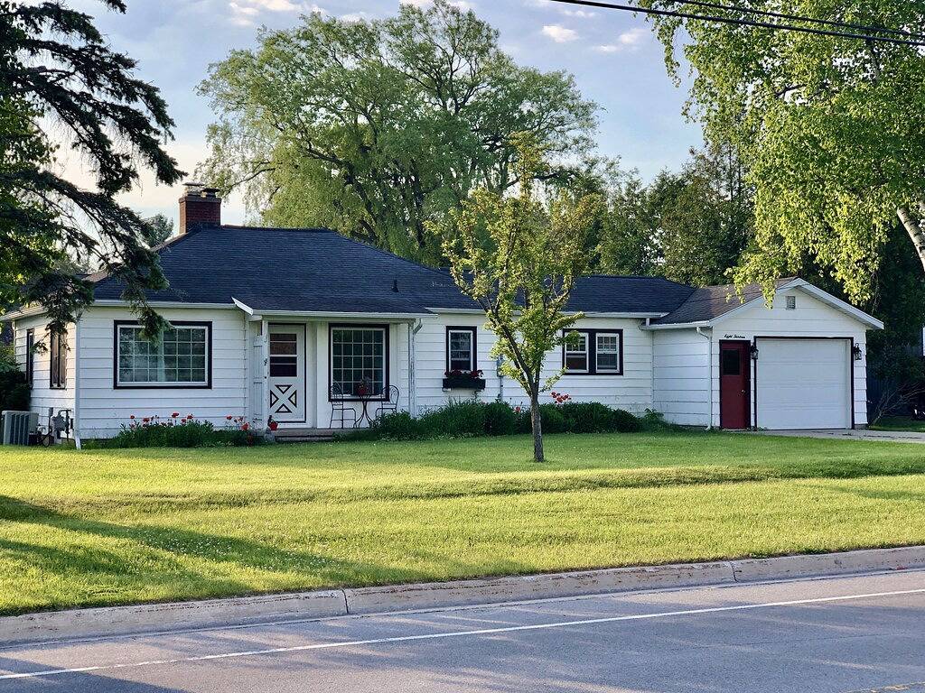 Charmantes Cottage in der Cherry Street. Golf und Strand. in Manistee, Manistee County