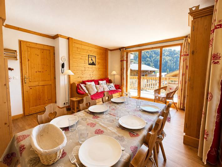 Gîte pour 6 personnes, avec Balcon ainsi que Terrasse et Piscine dans Office De Tourisme De Notre Dame De Bellecombe - 3