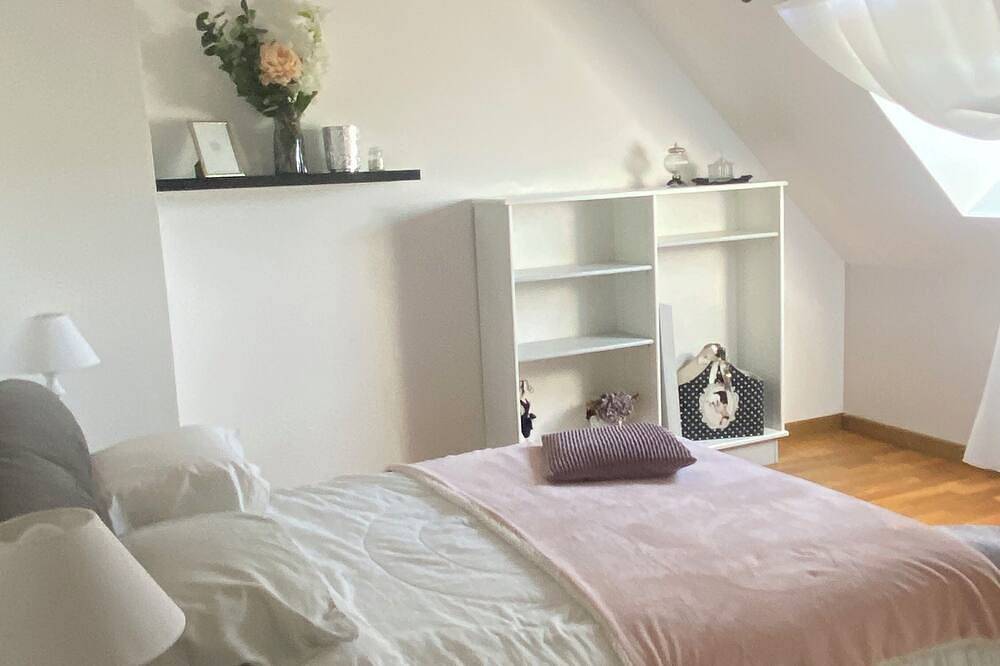 Maison dans un environnement calme à proximité de la Rance Pet Friendly🐾 in Châteauneuf-d'Ille-et-Vilaine, Région de Saint-Malo