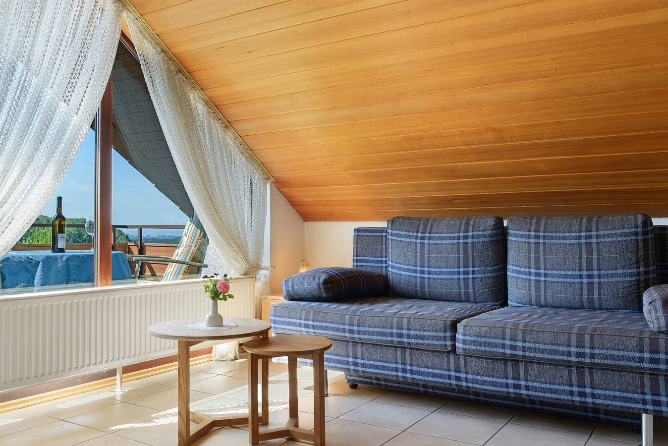Ganze Wohnung, Ferienwohnung mit Gemeinschaftsgarten, Balkon und Wi-Fi in Salem, Region Bodensee-Oberschwaben