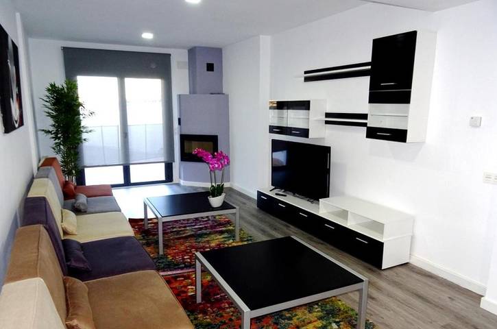 Casa de vacaciones para 16 personas, con piscina y jacuzzi además de jardín y terraza en Provincia de Albacete - 3