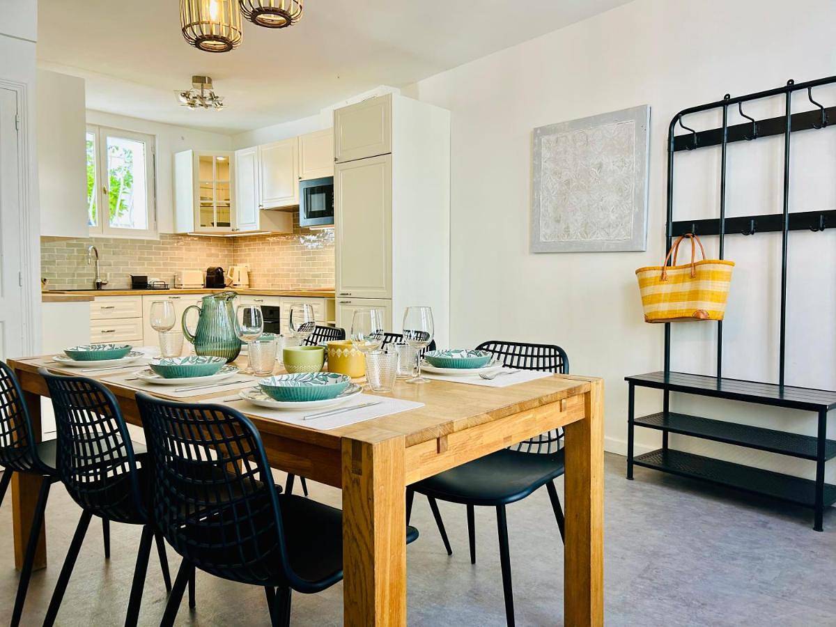 Three-Bedroom House in Trouville-sur-Mer, Région de Lisieux