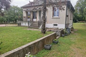 Gîte pour 8 personnes, avec terrasse et jardin à Pouilly-sur-Loire