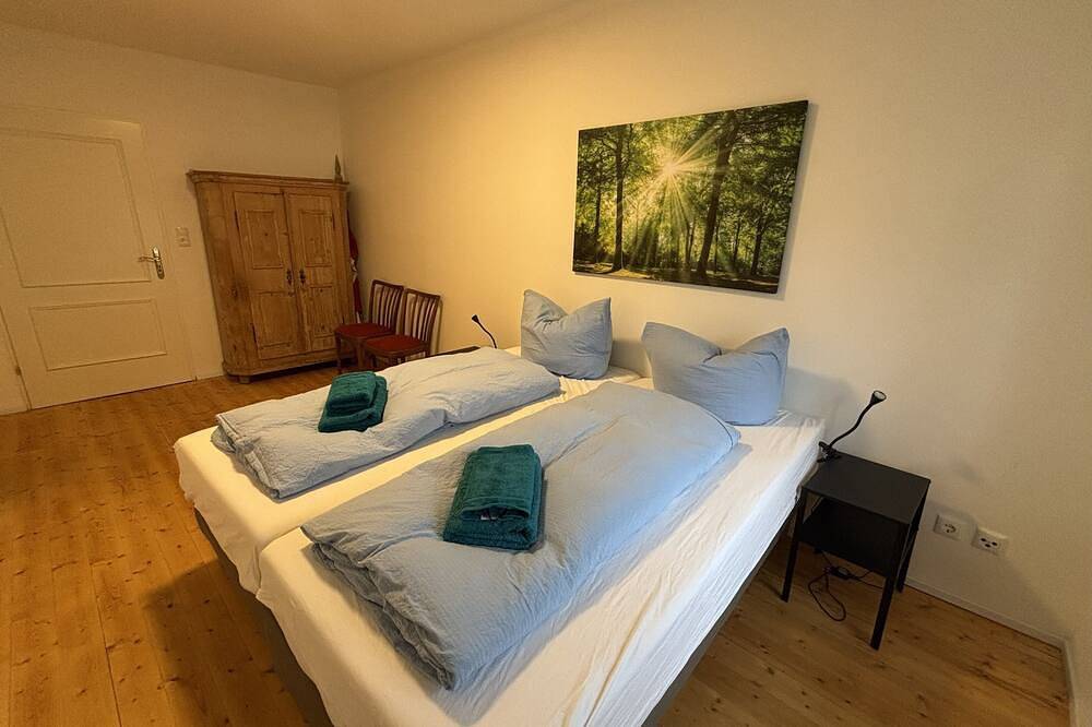 Geheel appartement, Exclusively renovated, very private but central apartment with large terrace in Salzkammergut Mountains, Sankt Wolfgang im Salzkammergut