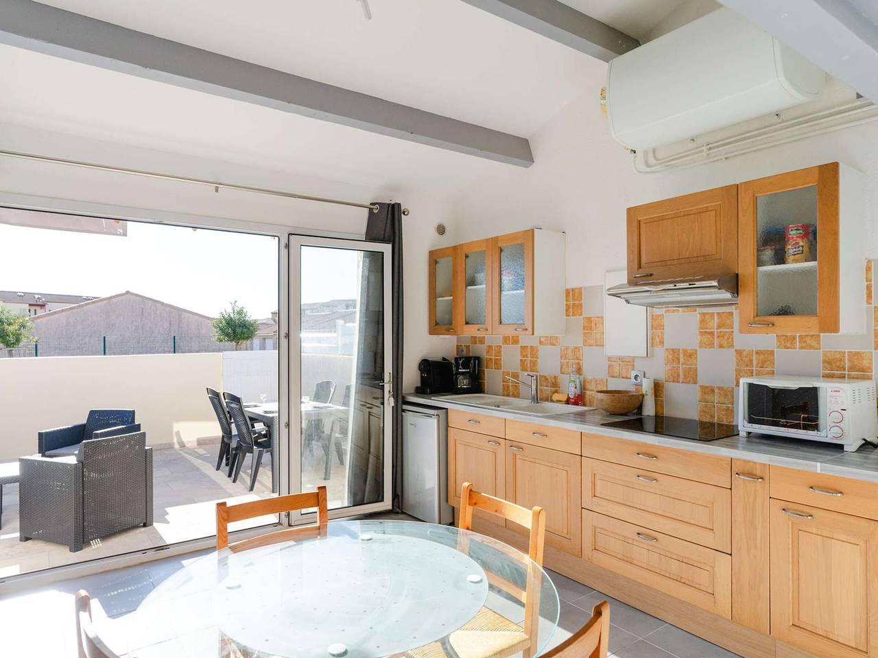 Pavillon Studio Mezzanine klimatisiert, 4 Personen, mit Pool und Parkplatz, nahe Strand und Zentrum in Saint Pierre la Mer, Fleury