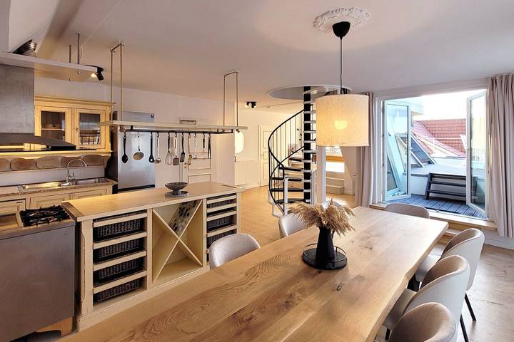 Ganze Wohnung, Penthouse mit Meerblick, Dachterrasse, Luxusbad - Nur 50 Meter zum Strand in Sierksdorf, Ostholstein