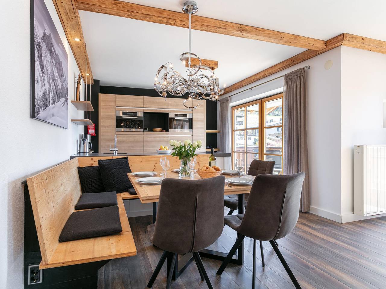 Entire apartment, Large holiday apartment right by the ski lift in Westendorf (Tirol), Kaiser mountains
