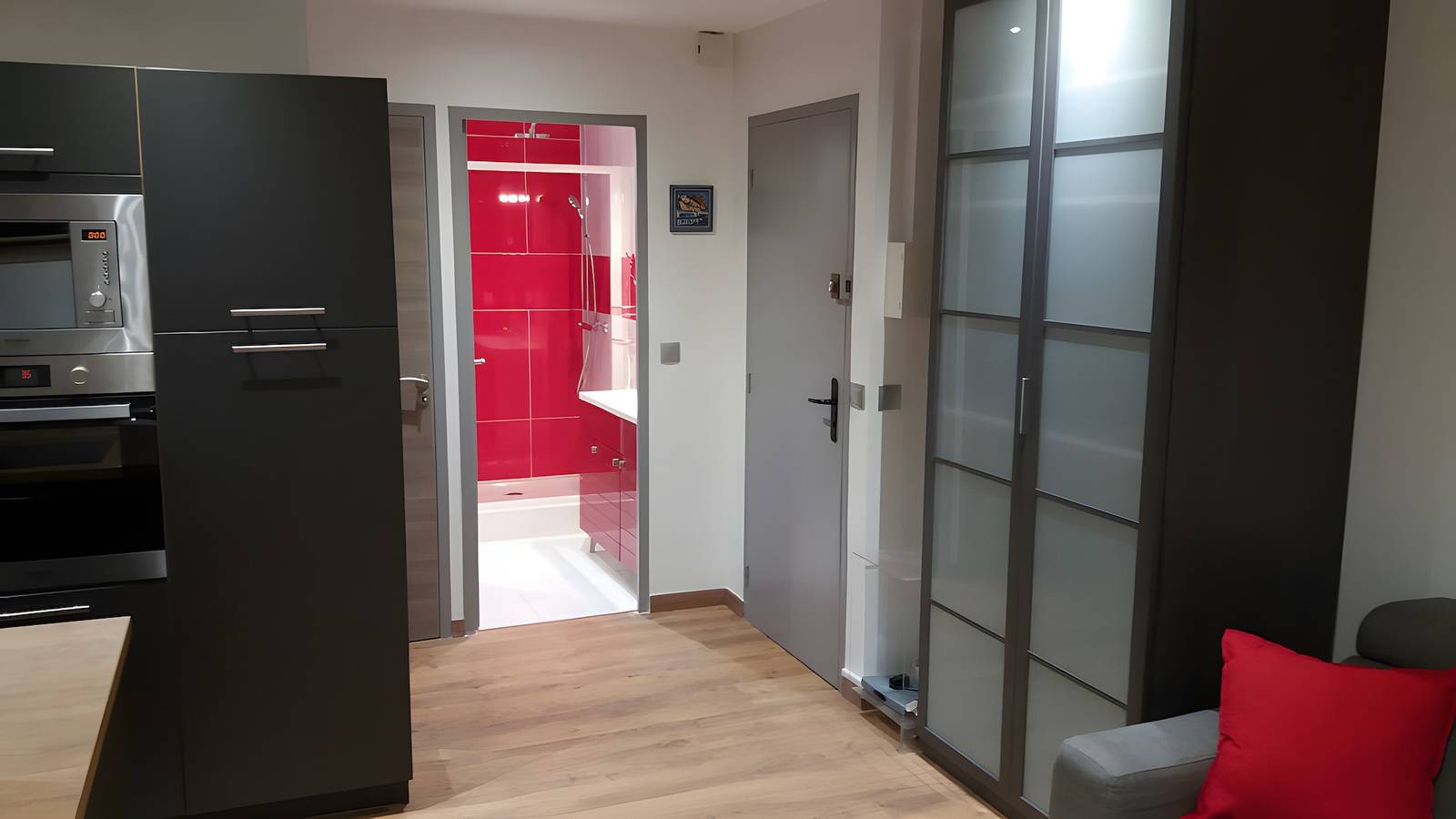 Appartement 'Le Bellavista' met zeezicht, balkon, Wi-Fi en parkeergelegenheid, foto 9