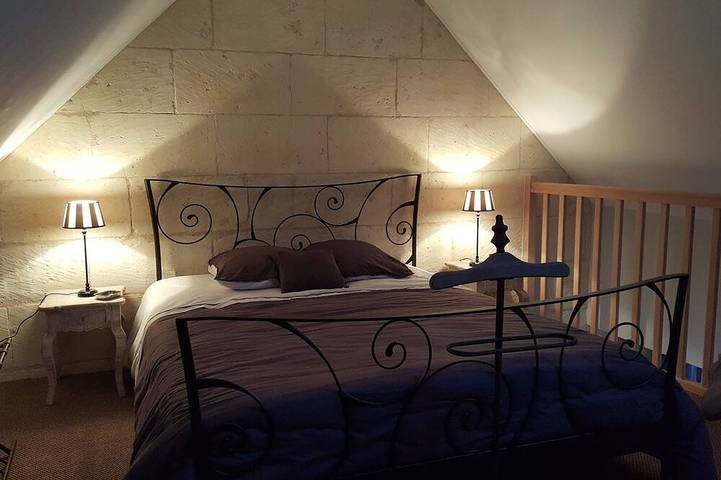 Gîte pour 4 personnes, avec terrasse et jardin ainsi que piscine et jacuzzi à Chissay-en-Touraine - 2