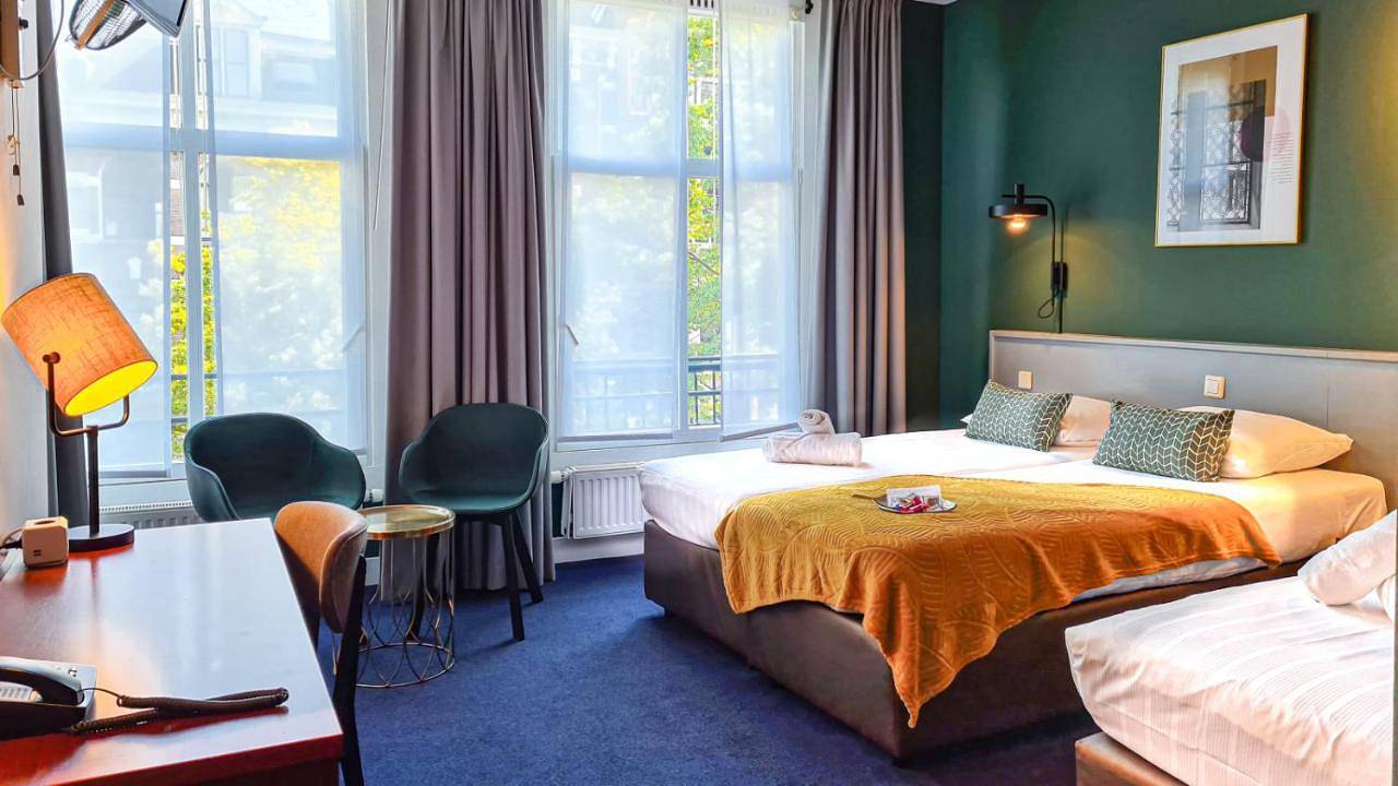 Hotel Alexander in Amsterdam Oud-West, Nederlandse kust