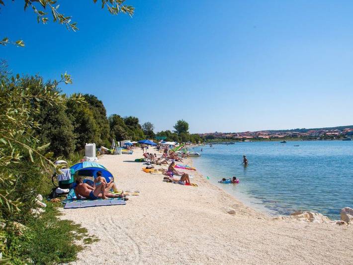 Apartamento entero, Ginkgo 1 in Banjole, Costa sur de Istria